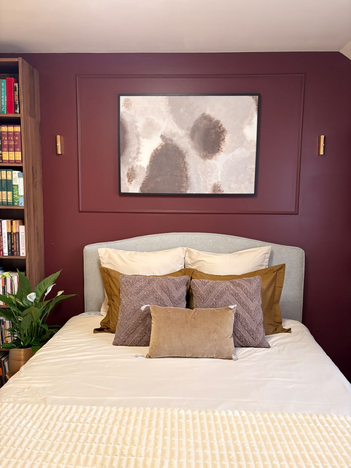 Chambre bordeaux, mur d'accent